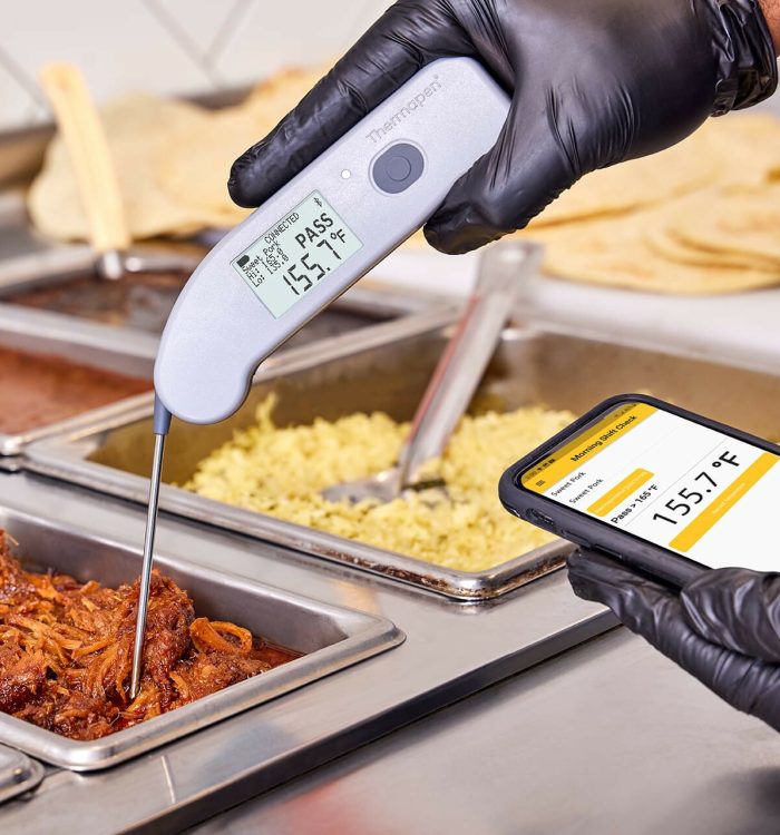 How Technology Simplifies Food Safety Compliance and Risk Management